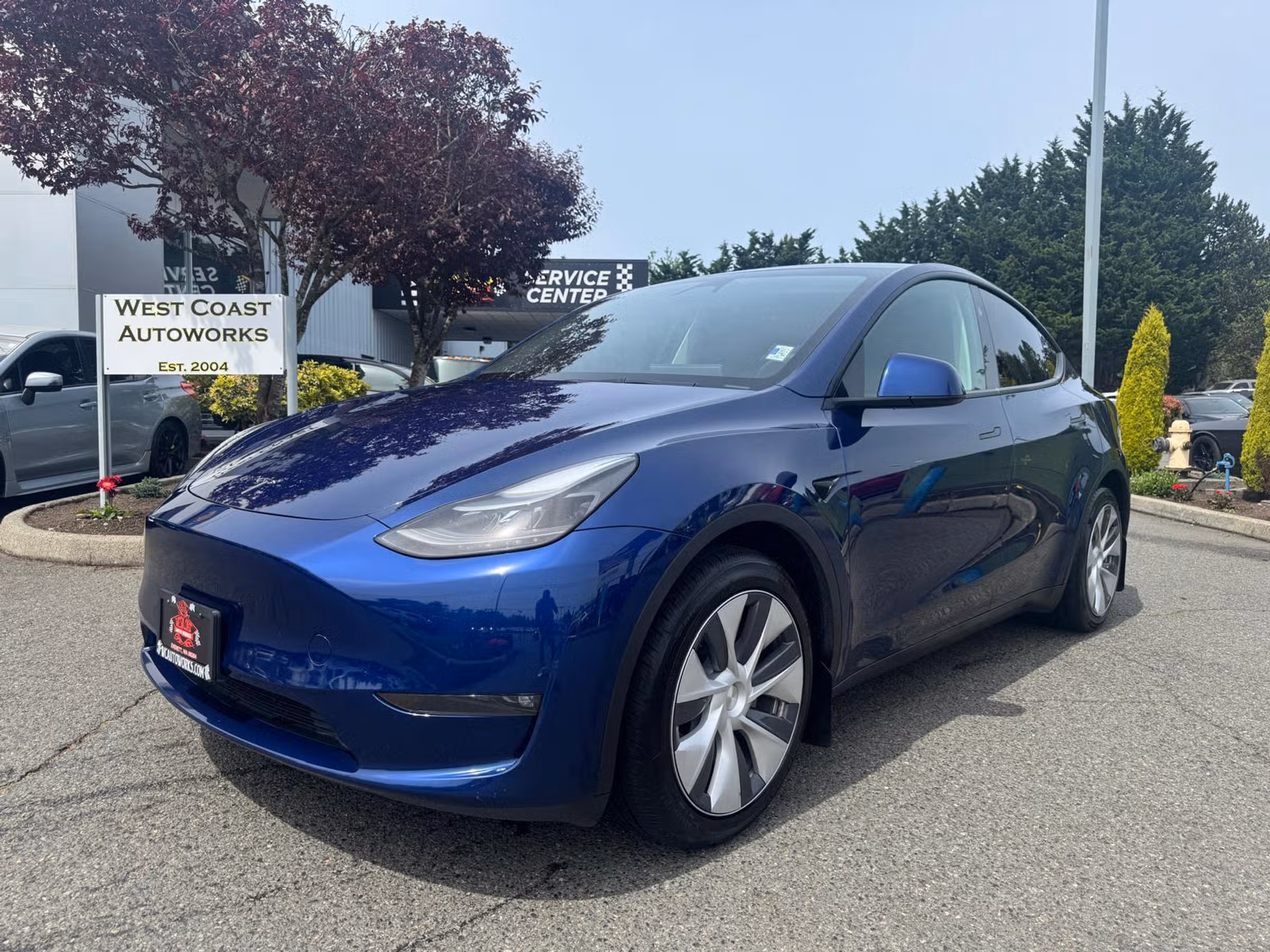2024 Tesla Model Y Long Range Image 1