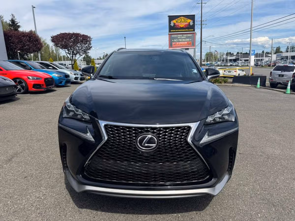 2015 Lexus NX 200t F SPORT Crossover Image 4