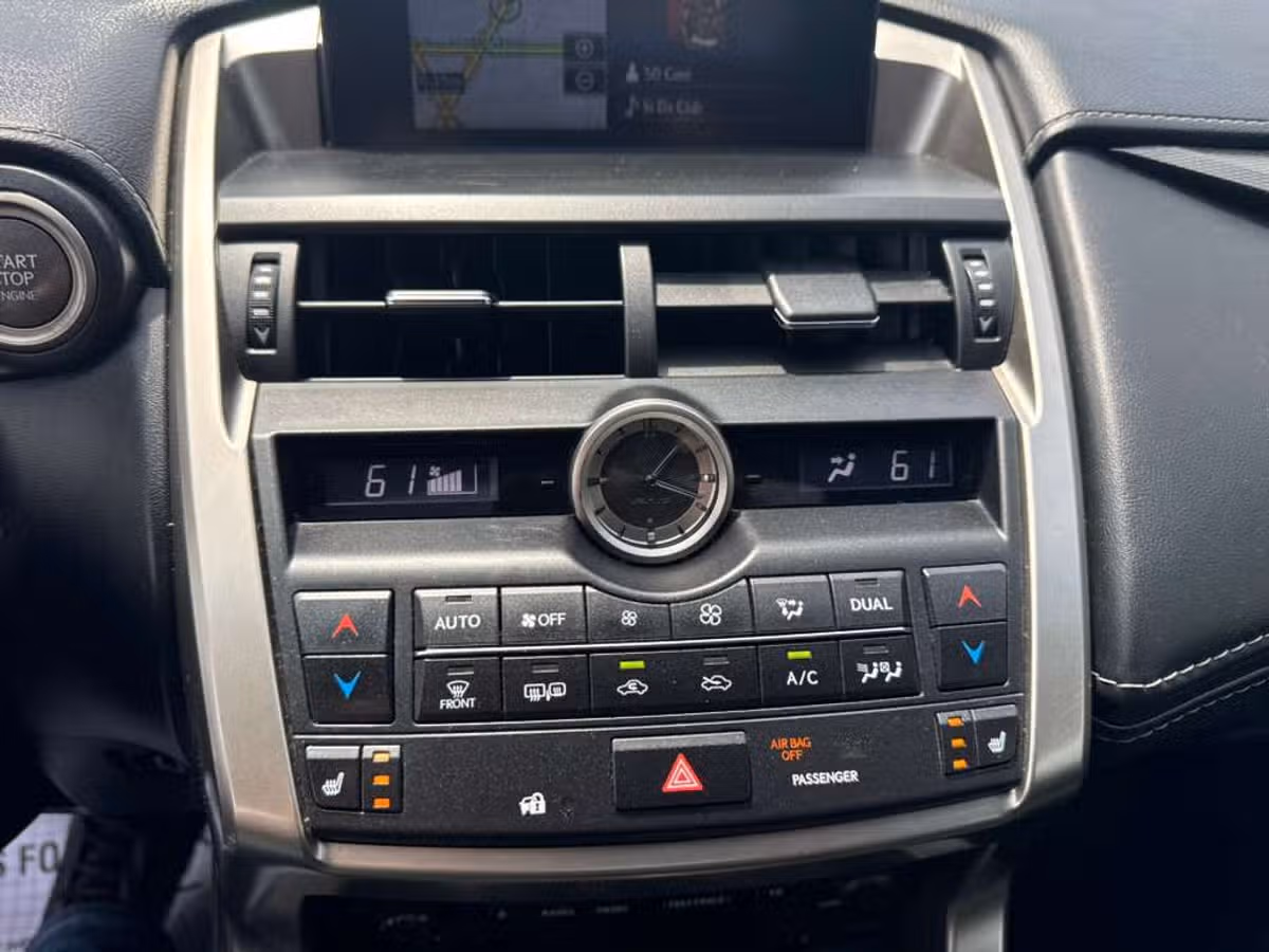 2015 Lexus NX 200t F SPORT Crossover Image 18