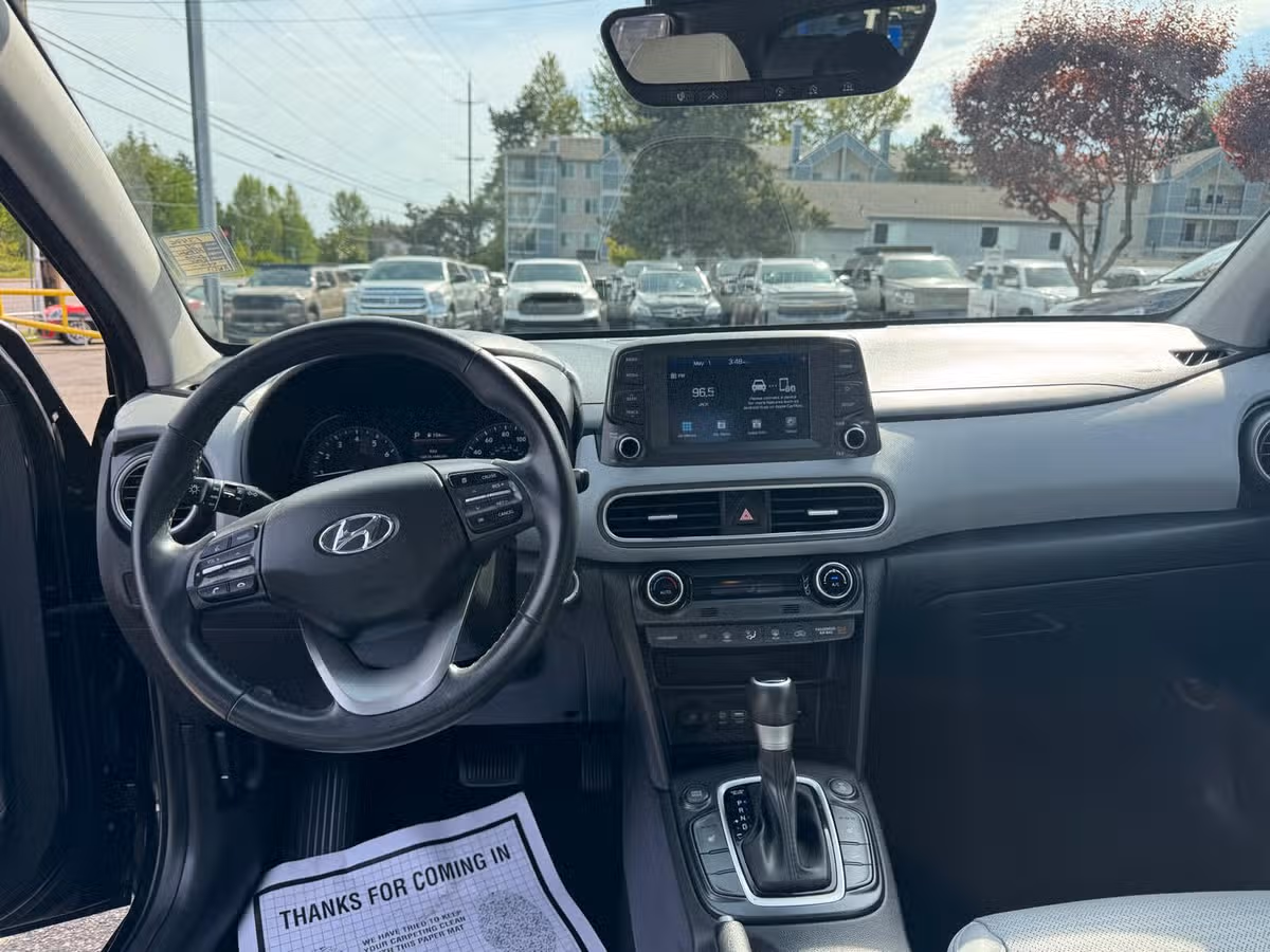 2021 Hyundai KONA Limited Image 12