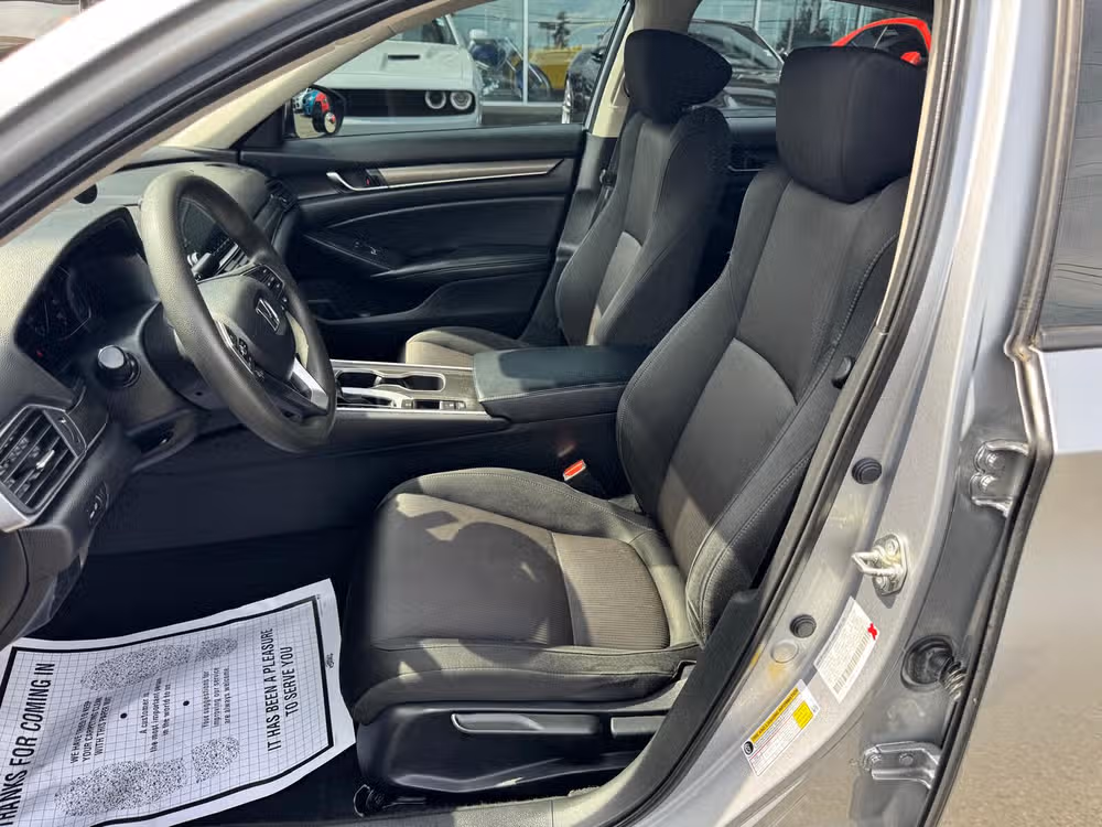 2018 Honda Accord LX Image 11