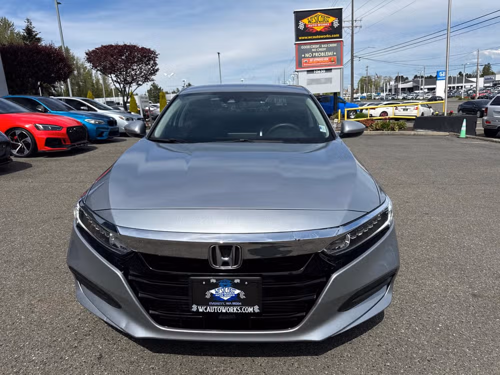 2018 Honda Accord LX Image 4