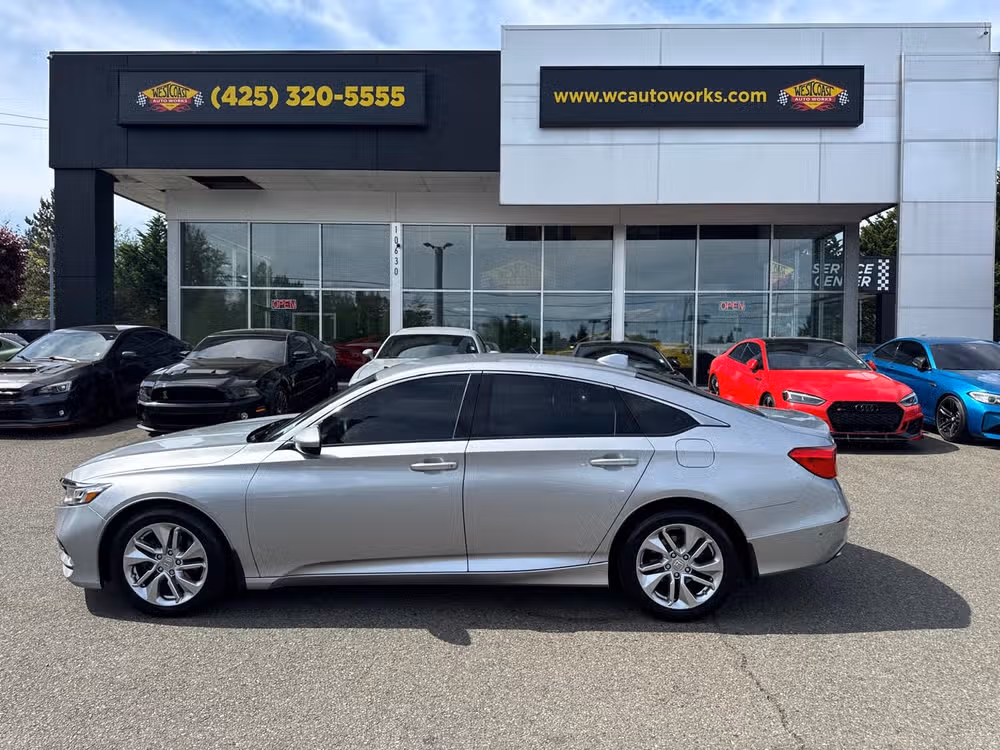 2018 Honda Accord LX Image 3