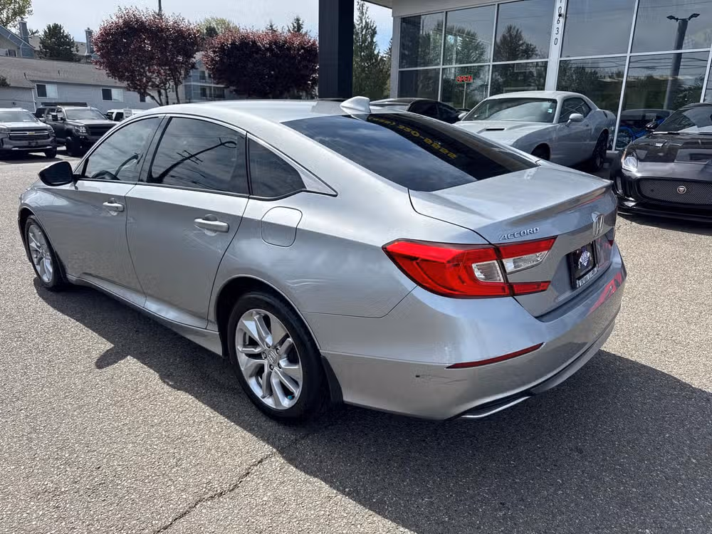 2018 Honda Accord LX Image 12