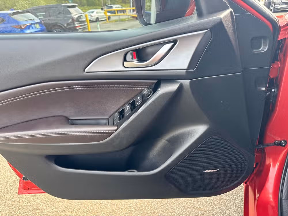 2017 Mazda 3 Grand Touring Image 23