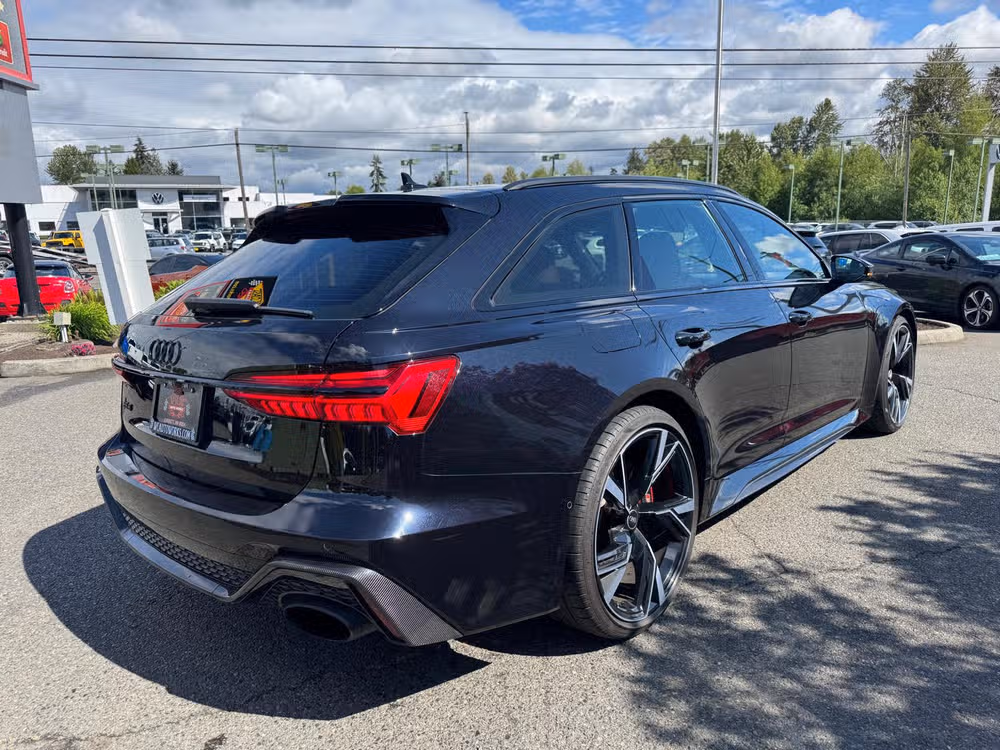 2021 Audi RS 6 Avant 4.0T quattro Avant Image 6