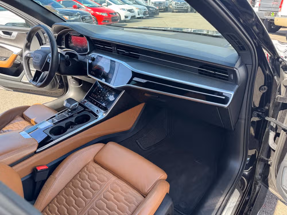 2021 Audi RS 6 Avant 4.0T quattro Avant Image 16