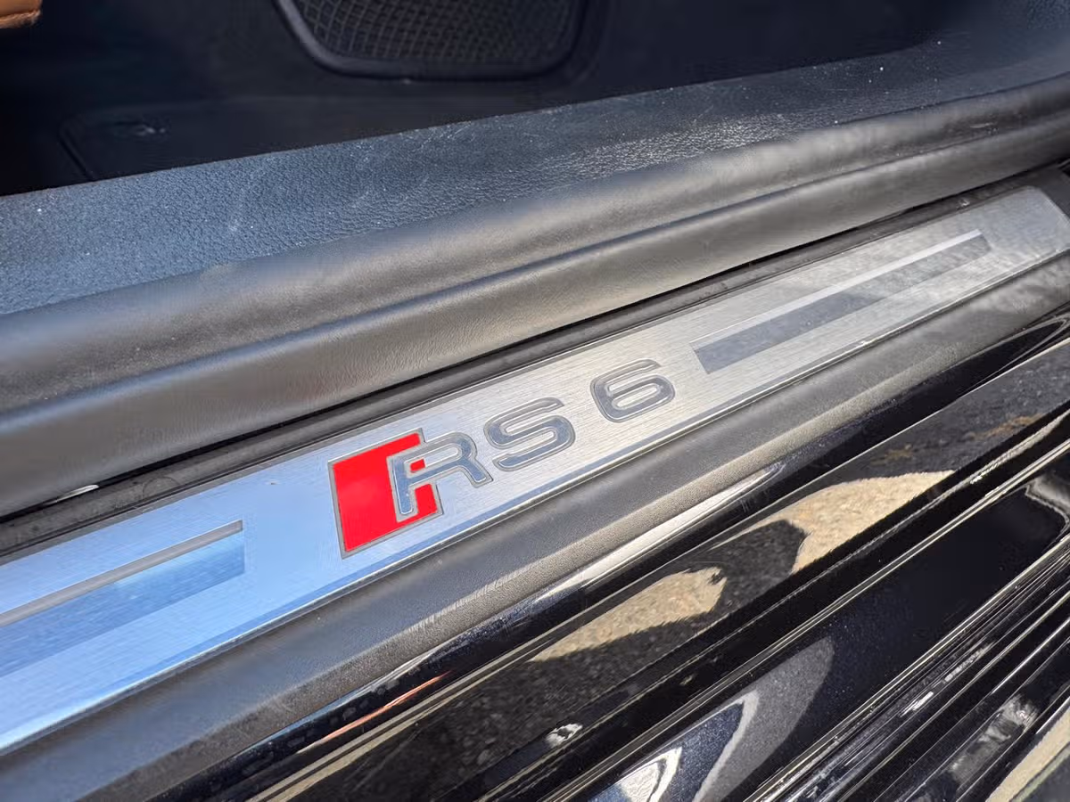 2021 Audi RS 6 Avant 4.0T quattro Avant Image 14