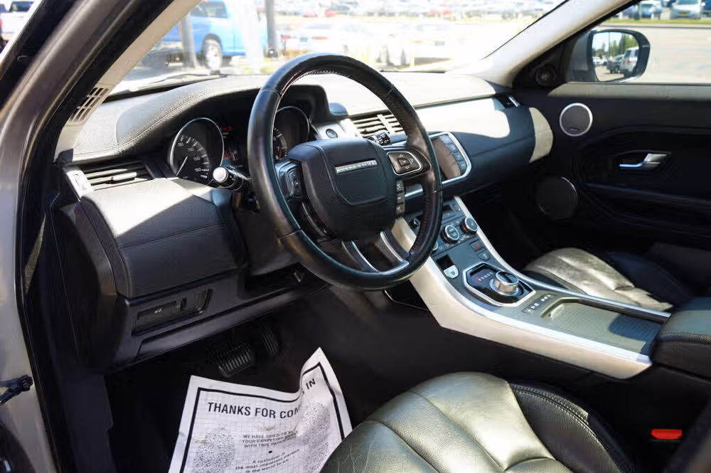 2013 Land Rover Range Rover Evoque Pure Plus Image 11