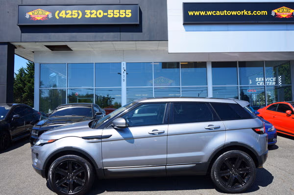 2013 Land Rover Range Rover Evoque Pure Plus Image 2