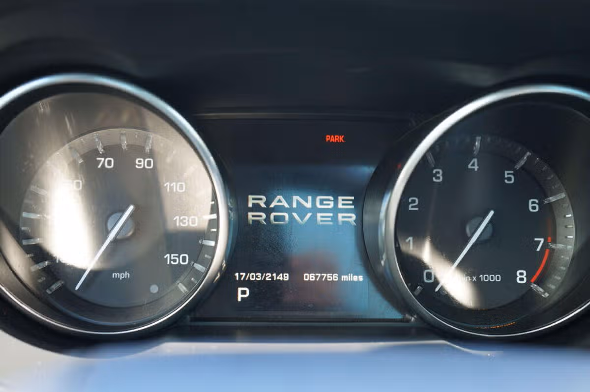 2013 Land Rover Range Rover Evoque Pure Plus Image 16