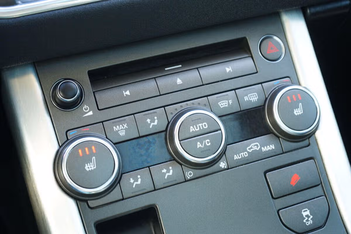 2013 Land Rover Range Rover Evoque Pure Plus Image 20