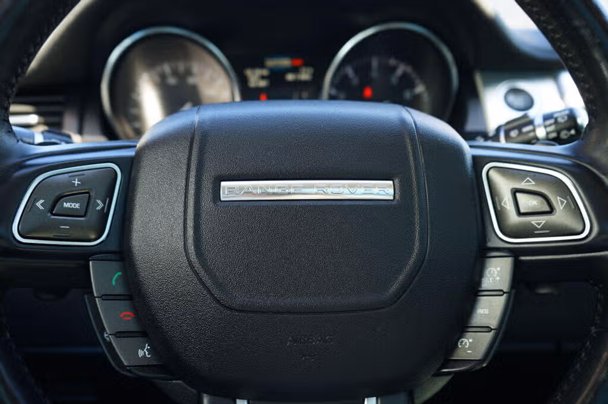 2013 Land Rover Range Rover Evoque Pure Plus Image 24