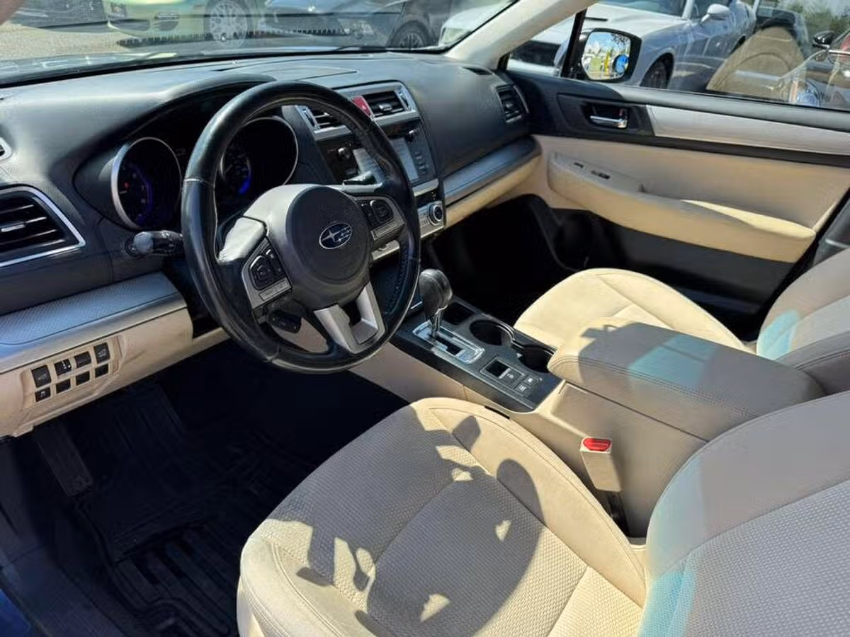 2016 Subaru Outback 2.5i Premium Crossover Image 20