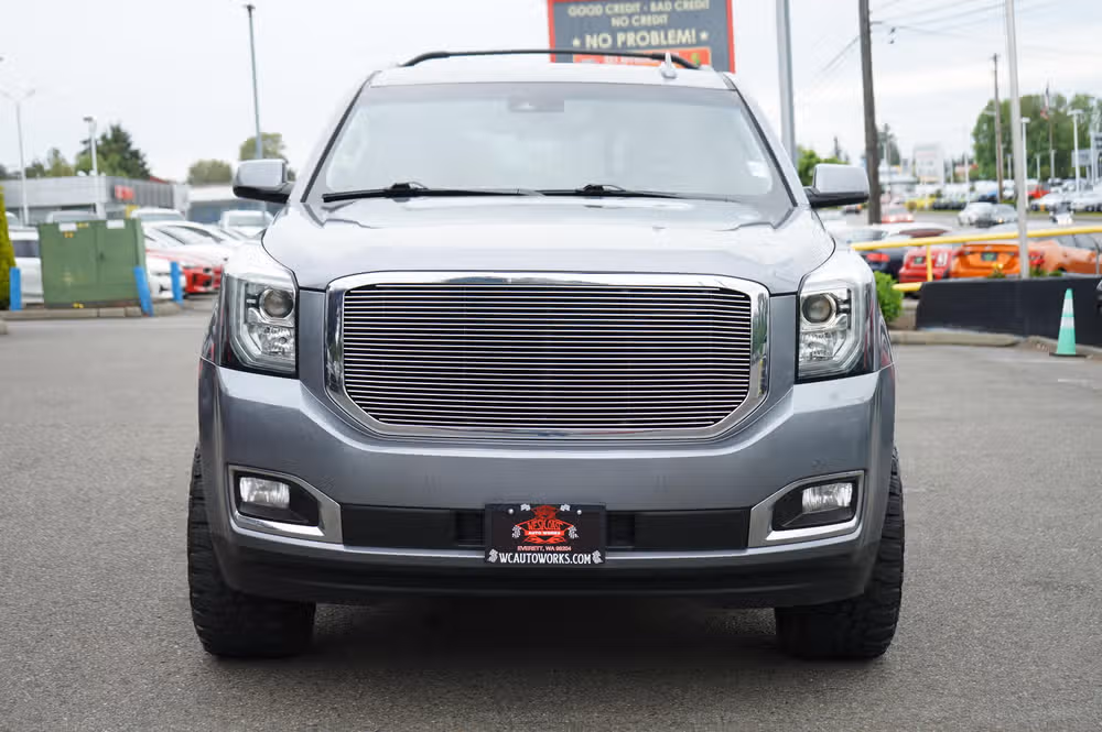 2020 GMC Yukon SLT Image 8