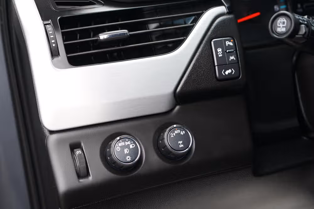 2020 GMC Yukon SLT Image 14