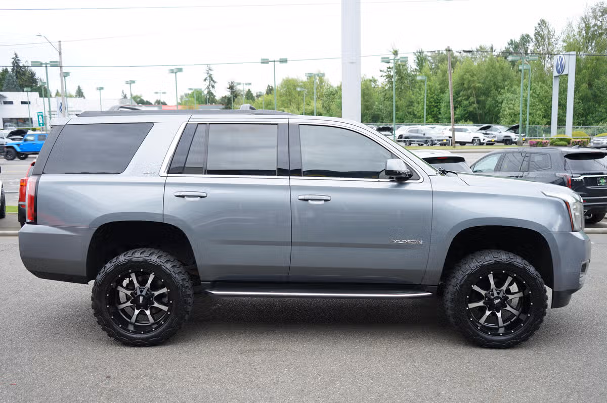 2020 GMC Yukon SLT Image 6