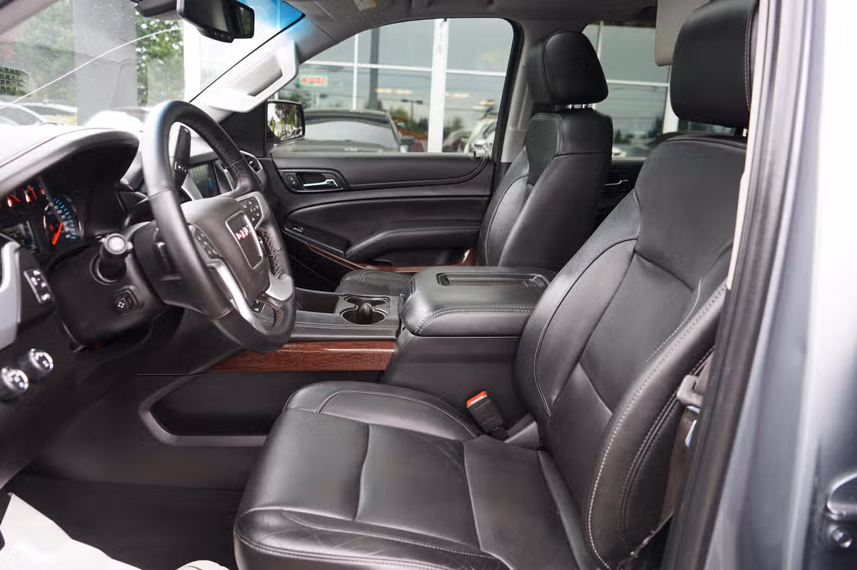 2020 GMC Yukon SLT Image 16