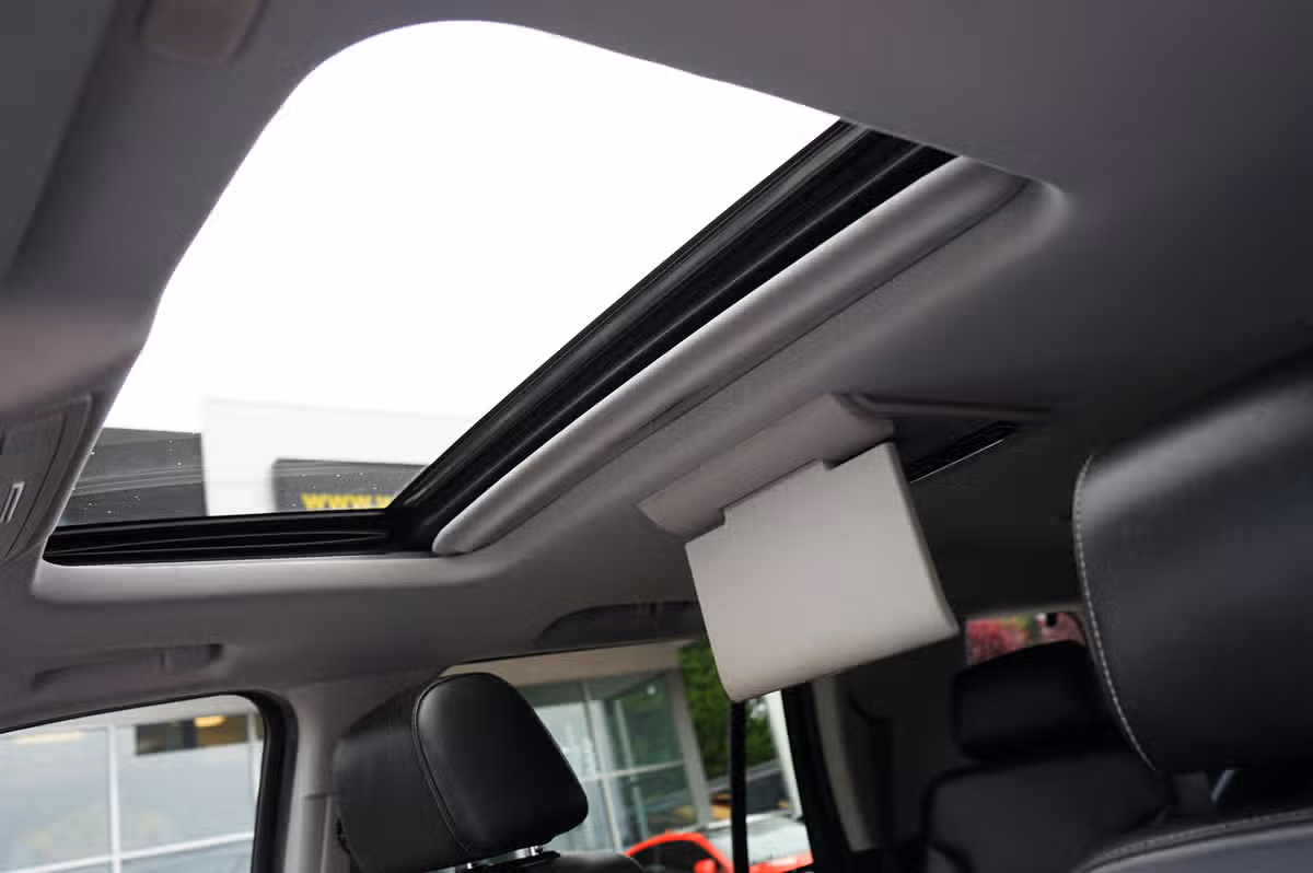 2020 GMC Yukon SLT Image 17