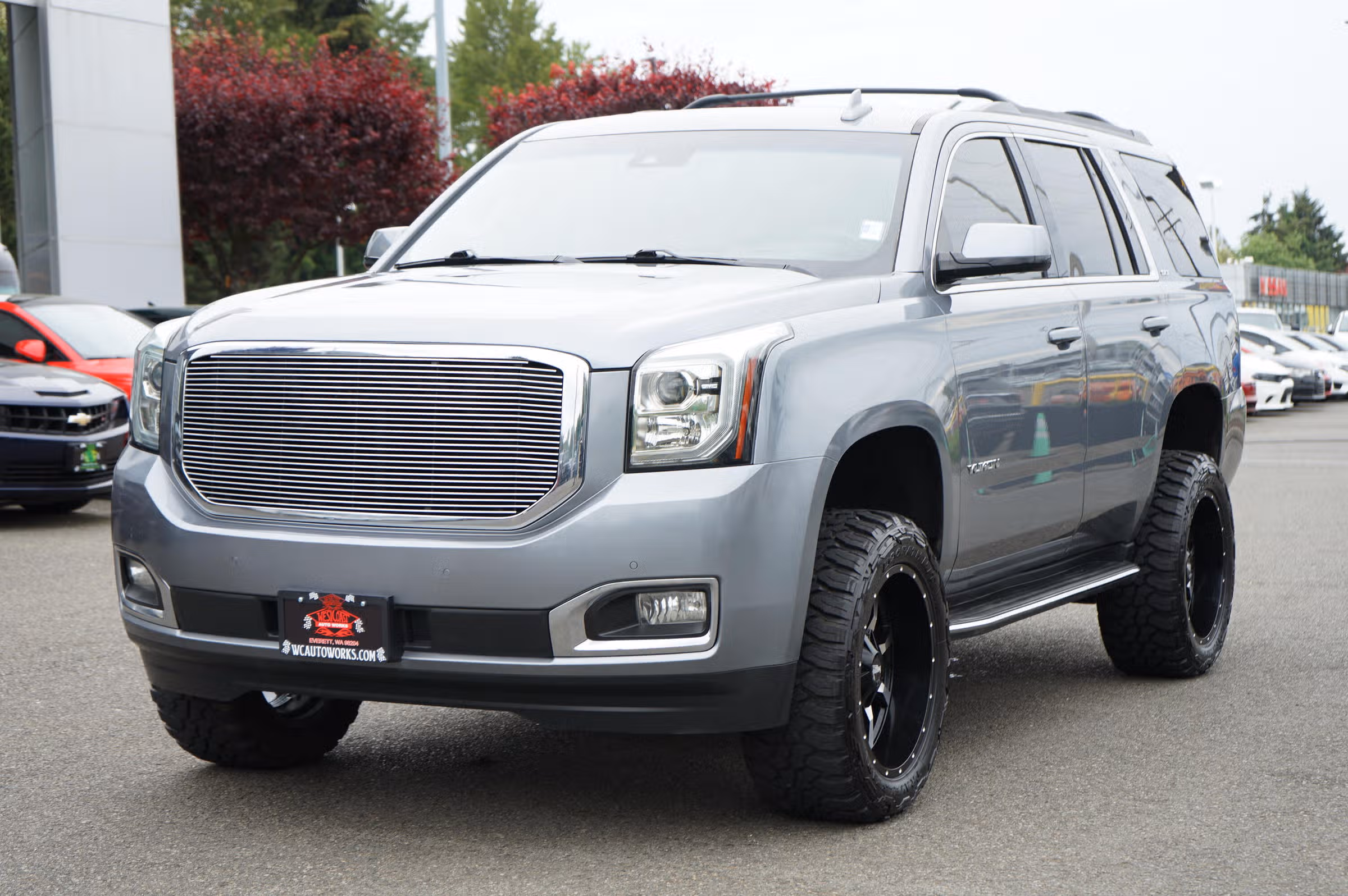 2020 GMC Yukon SLT Image 1
