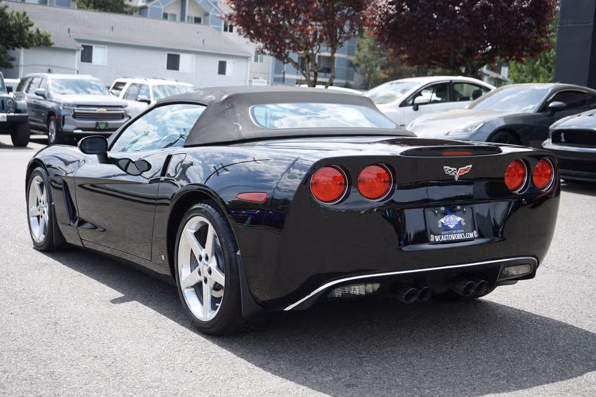 2007 Chevrolet Corvette CONVERTIBLE 2D Image 3