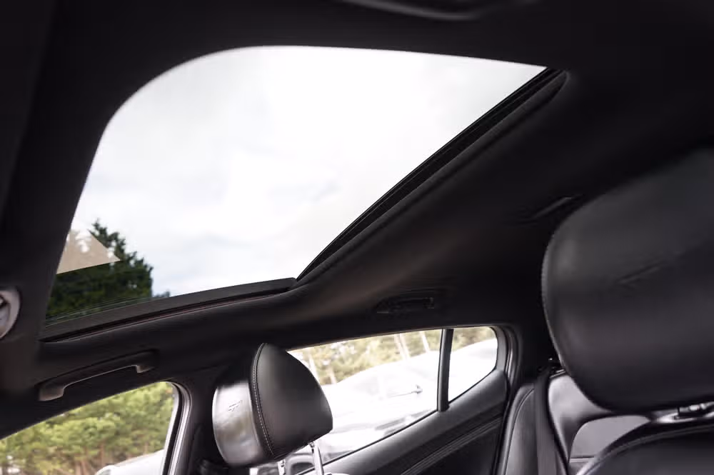 2018 Kia Stinger GT2 Image 17