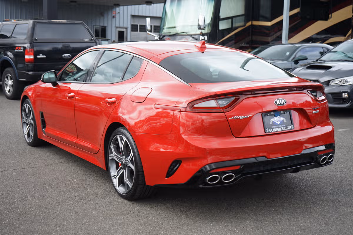 2018 Kia Stinger GT2 Image 3