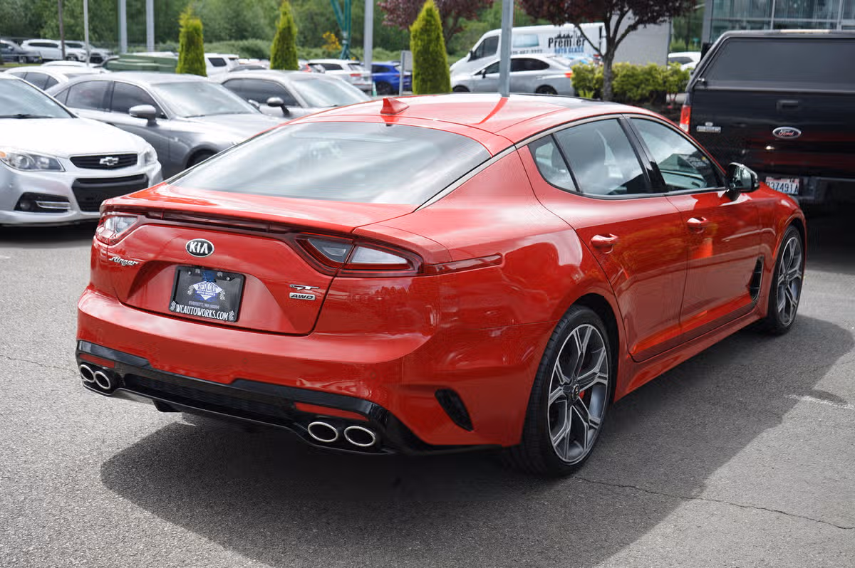 2018 Kia Stinger GT2 Image 10