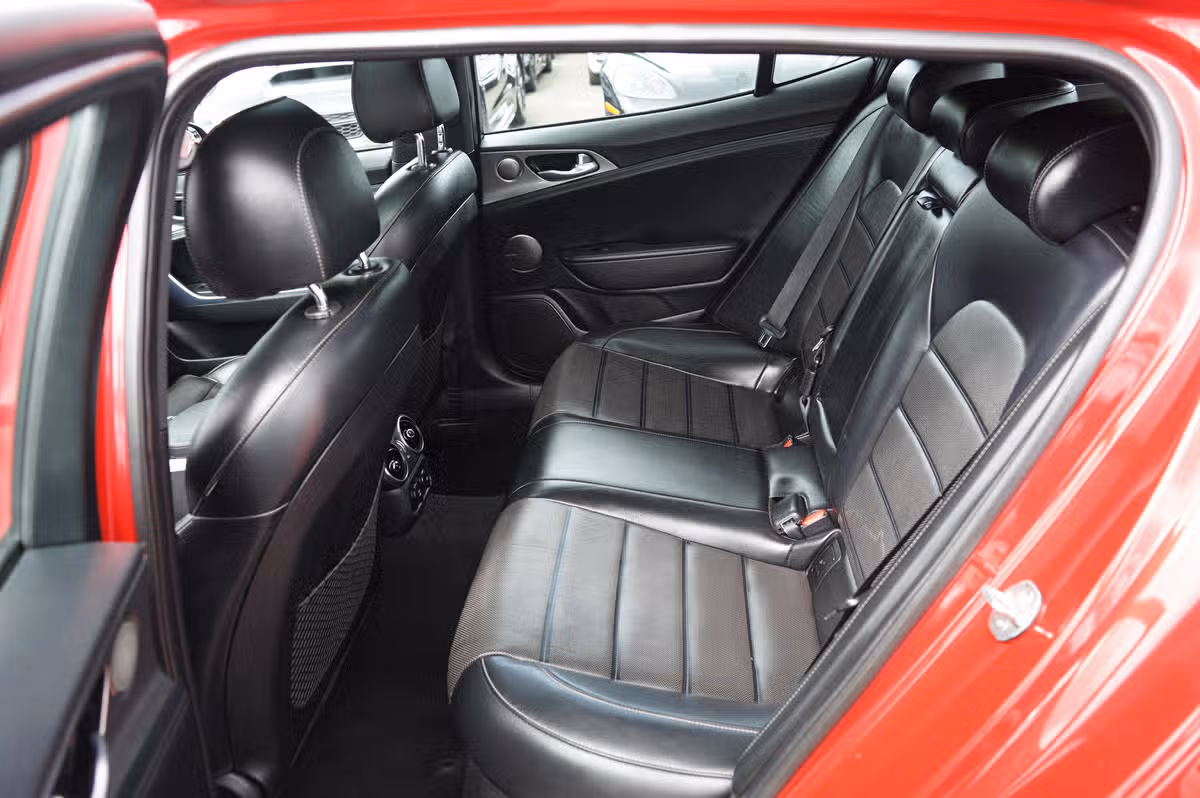 2018 Kia Stinger GT2 Image 14