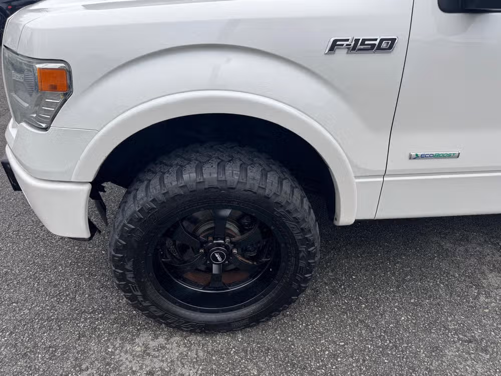 2013 Ford F-150 Limited SuperCrew Image 3