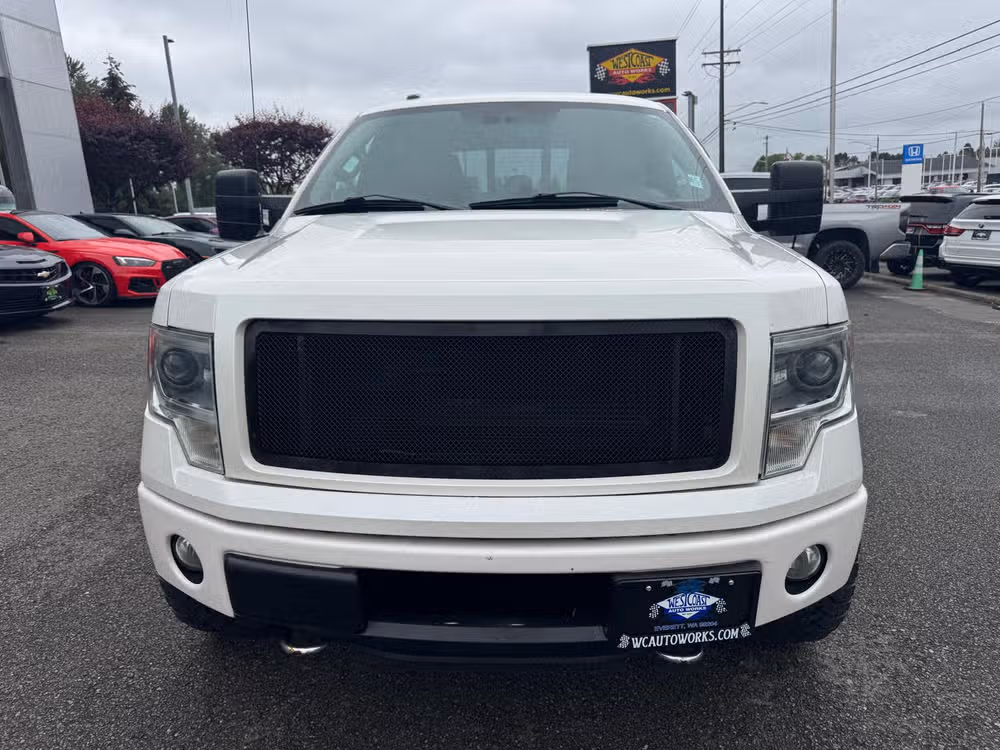 2013 Ford F-150 Limited SuperCrew Image 4