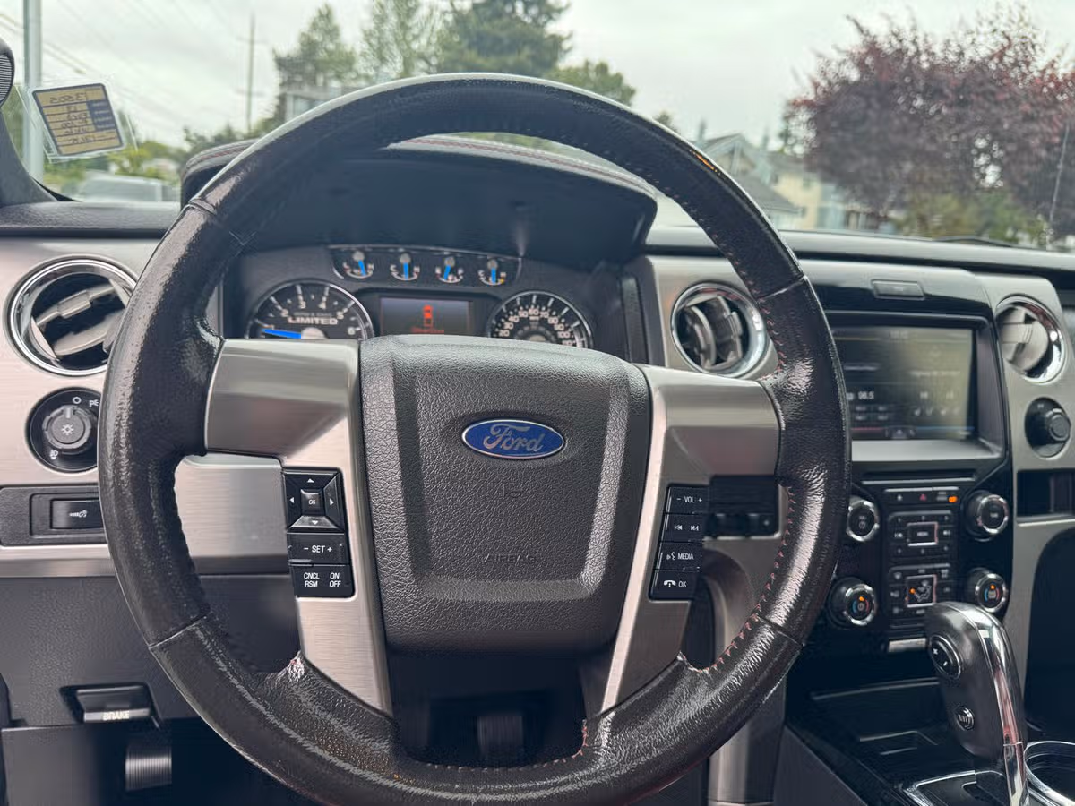 2013 Ford F-150 Limited SuperCrew Image 14