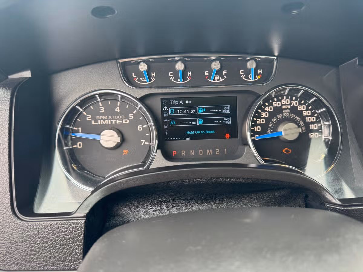 2013 Ford F-150 Limited SuperCrew Image 22