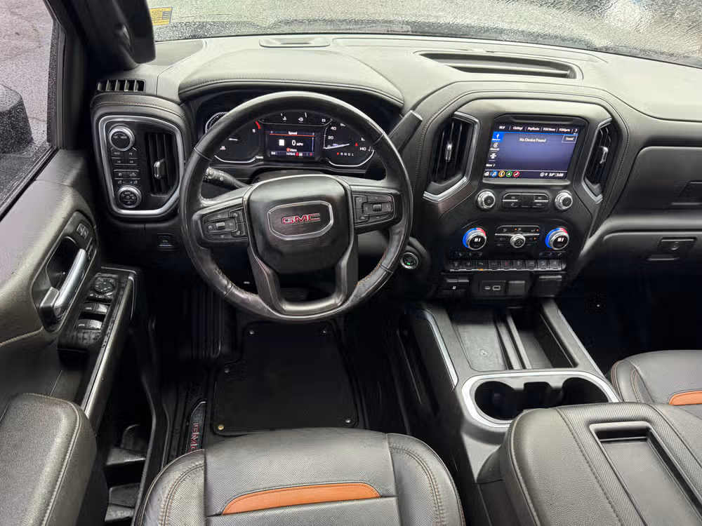 2022 GMC Sierra 2500HD AT4 Crew Cab Image 4