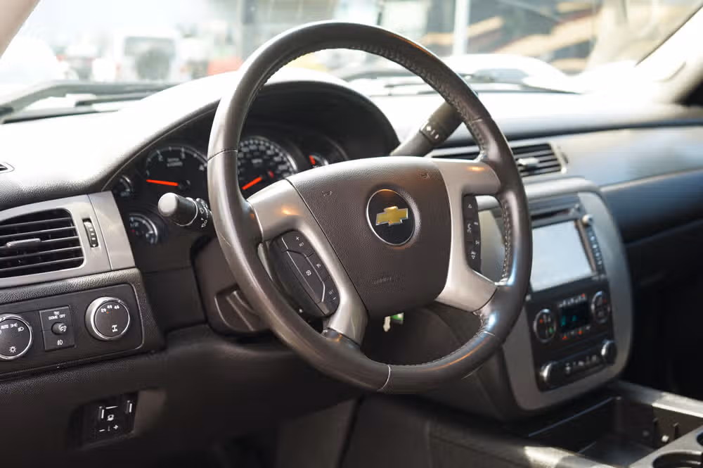 2013 Chevrolet Silverado 3500HD LTZ PICKUP 4D 8 FT Crew Cab Image 11
