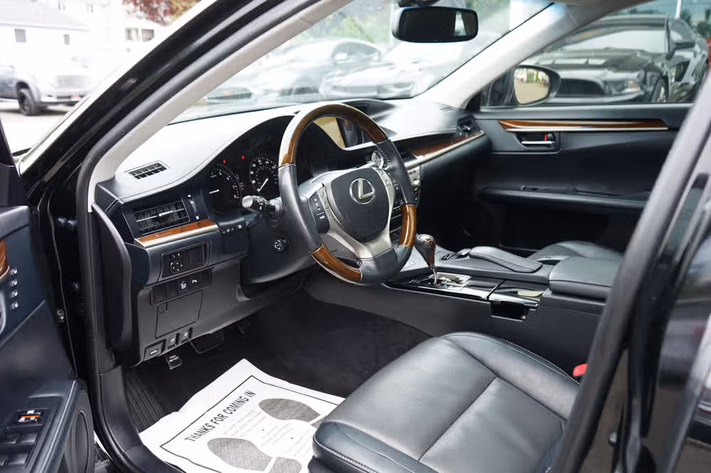 2014 Lexus ES 350 Base Image 12