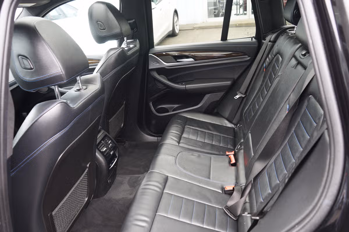2019 BMW X3 M40i Image 25