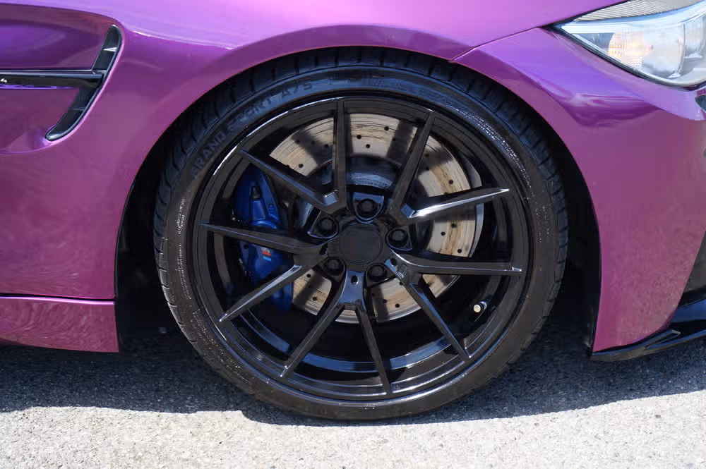 2015 BMW M4 Base Image 9
