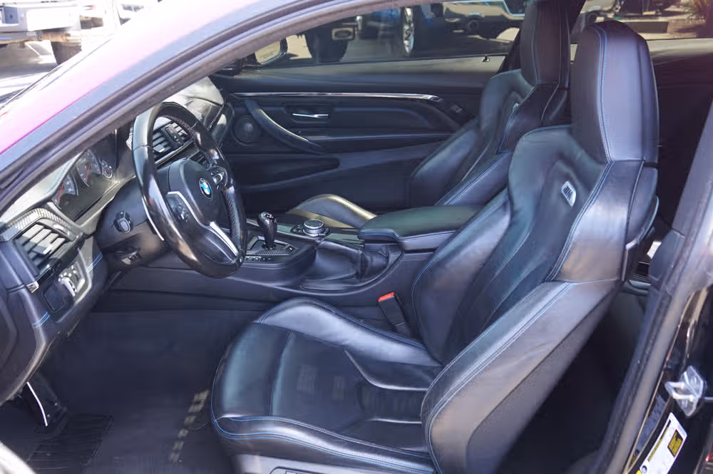 2015 BMW M4 Base Image 13