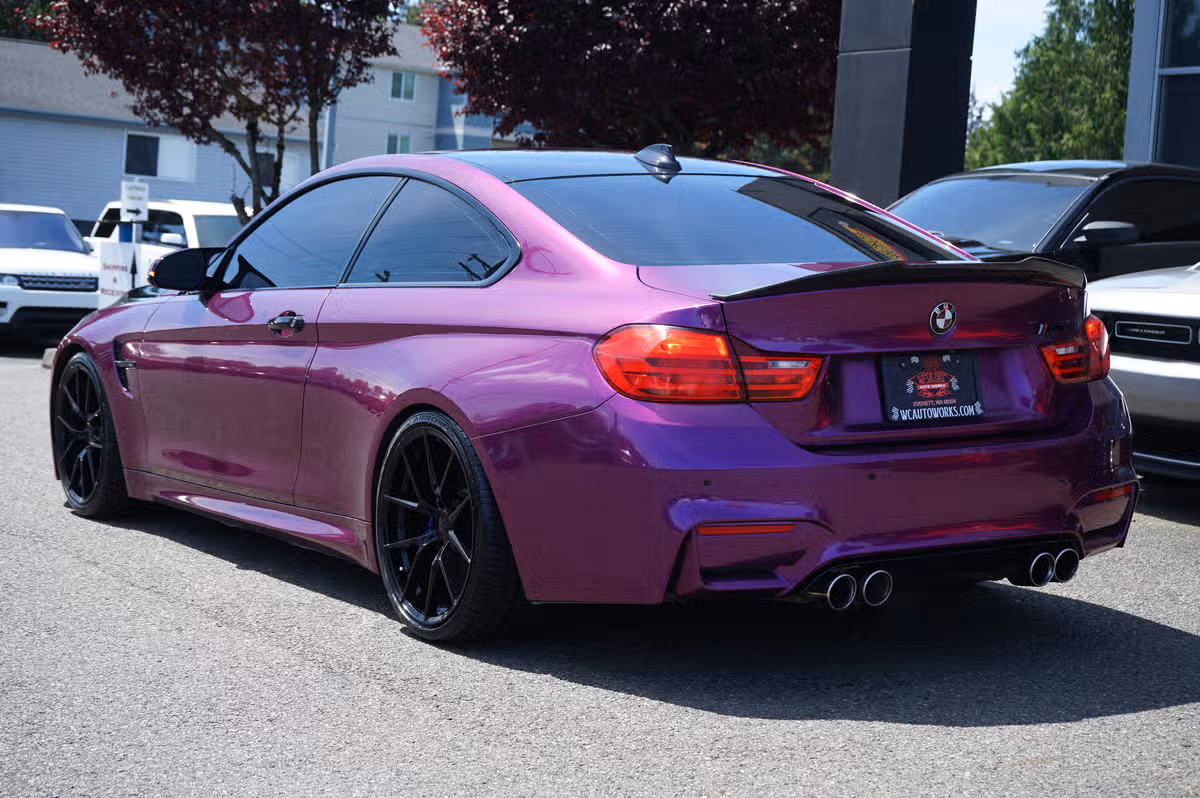2015 BMW M4 Base Image 4