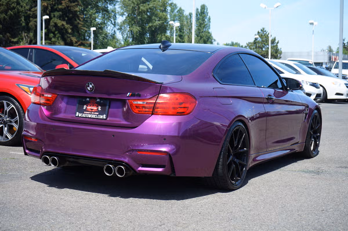 2015 BMW M4 Base Image 5