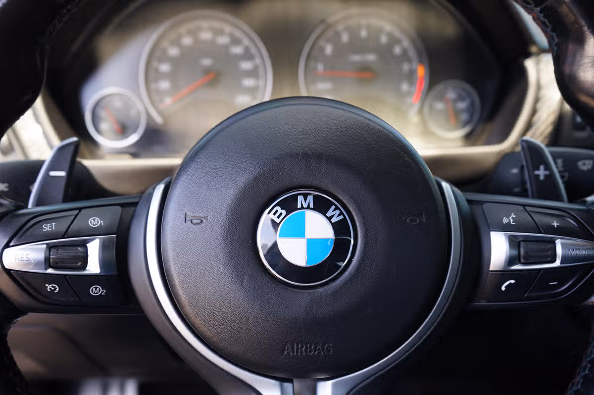 2015 BMW M4 Base Image 29