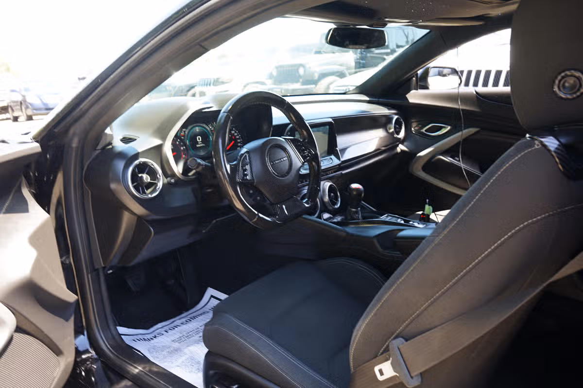 2018 Chevrolet Camaro SS Image 12