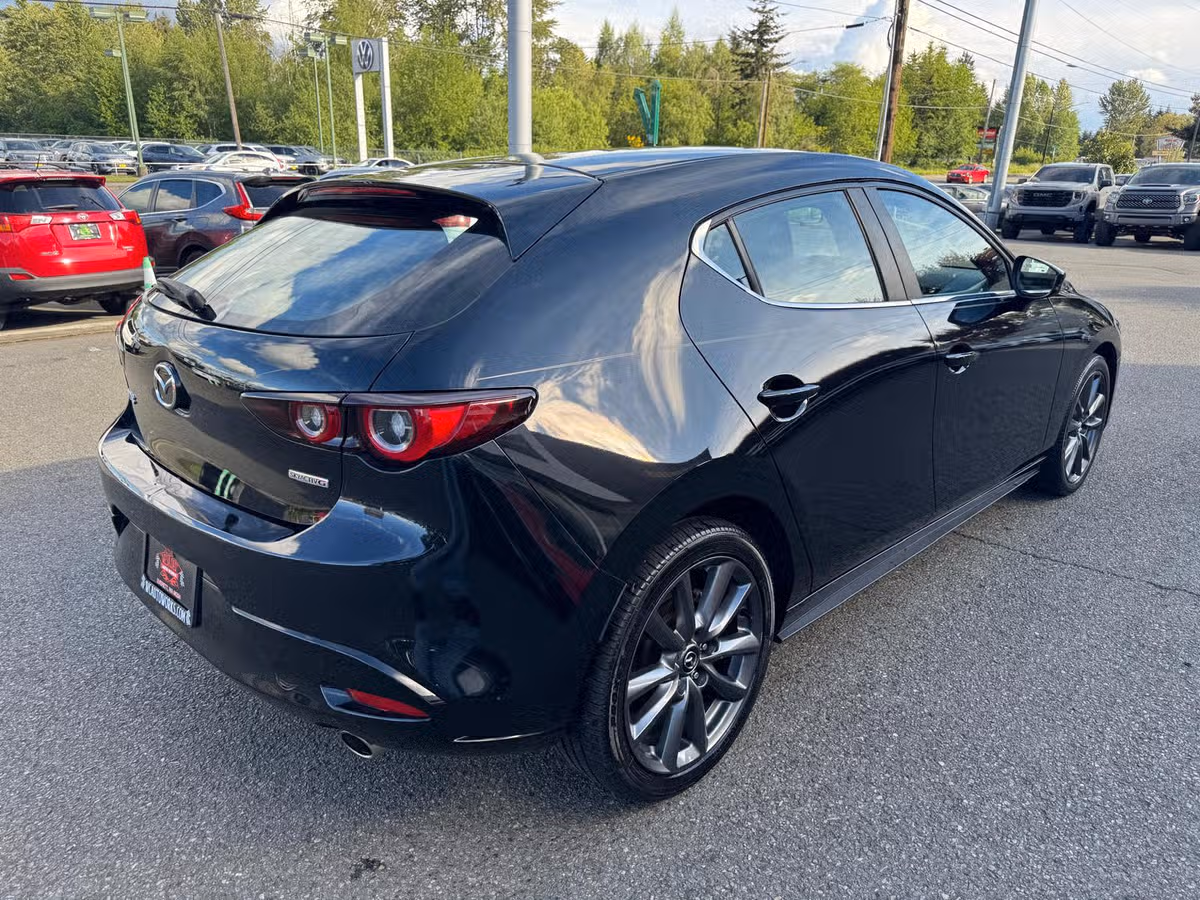 2022 Mazda 3 Hatchback Select Image 12