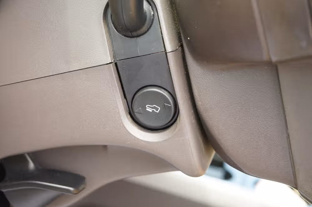 2015 Ford F-350 Super Duty Lariat Crew Cab Image 18