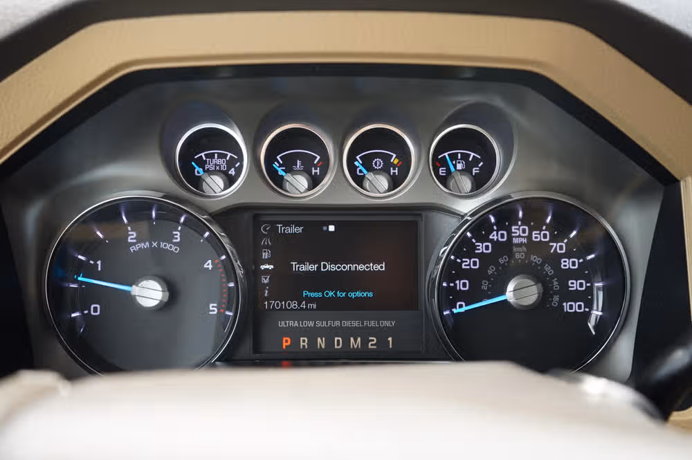 2015 Ford F-350 Super Duty Lariat Crew Cab Image 19