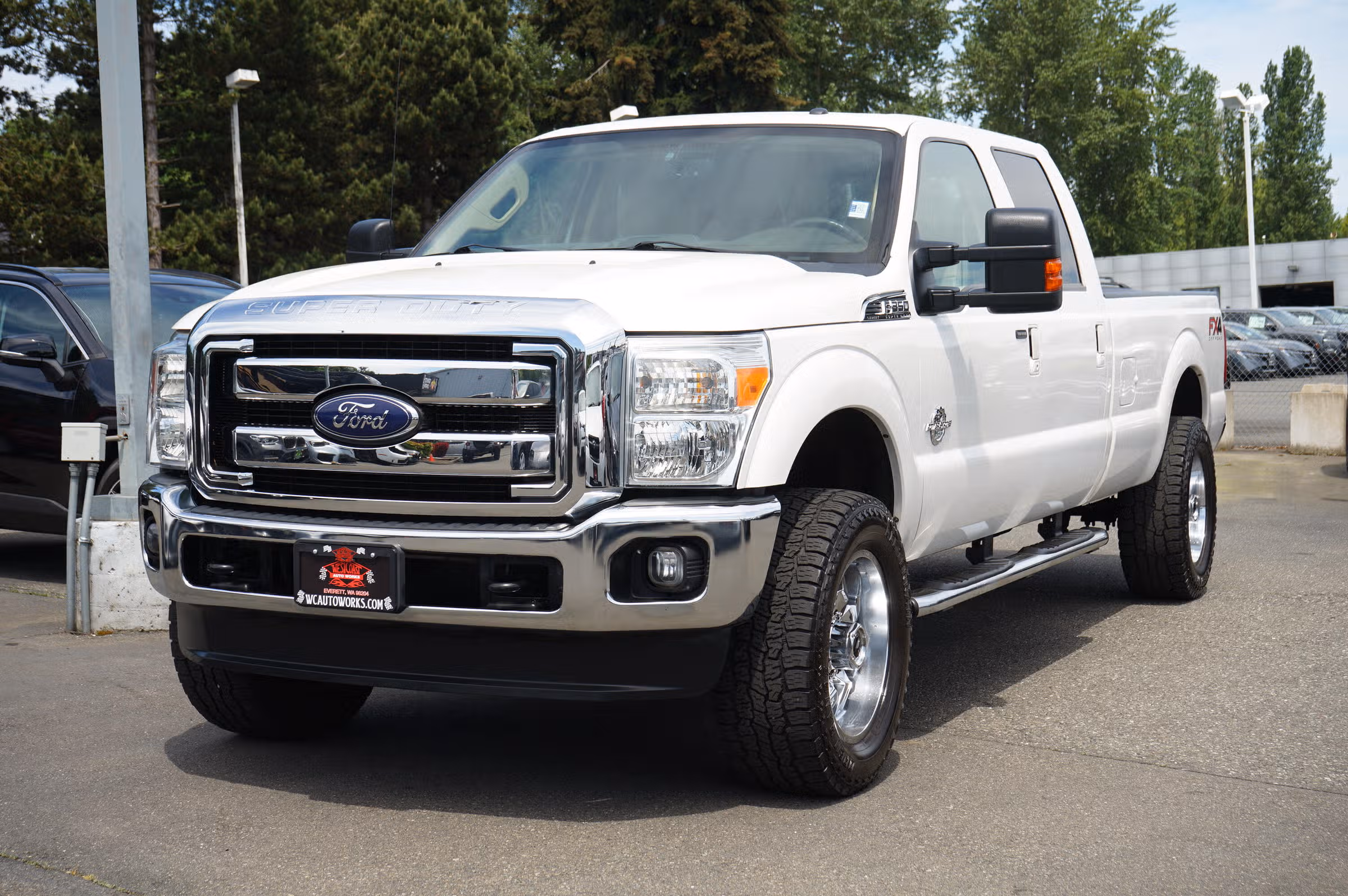 2015 Ford F-350 Super Duty Lariat Crew Cab Image 1