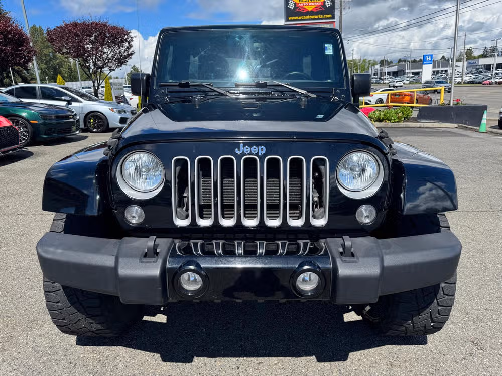 2018 Jeep Wrangler JK Unlimited Sahara Image 2