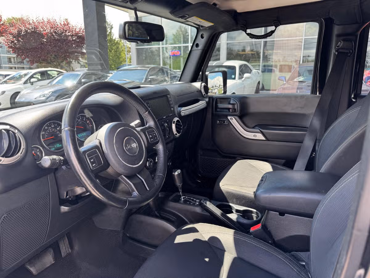 2018 Jeep Wrangler JK Unlimited Sahara Image 5