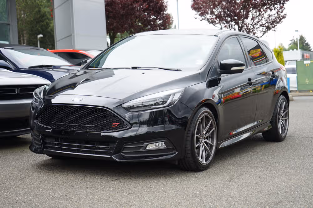 2018 Ford Focus Hatch ST's photo
